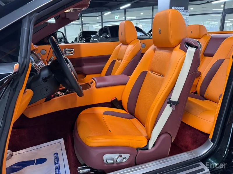 Rolls-Royce Dawn