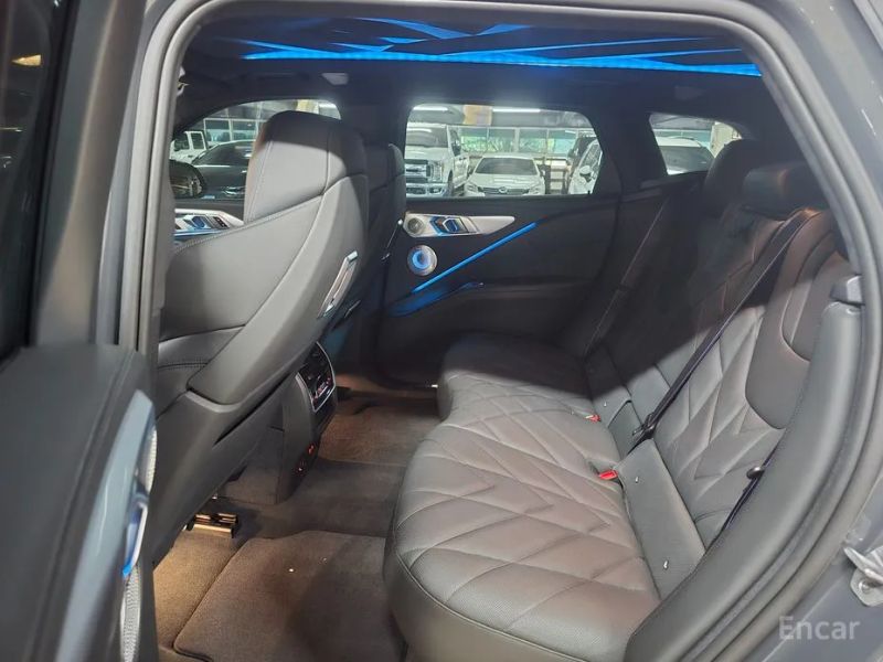 BMW XM