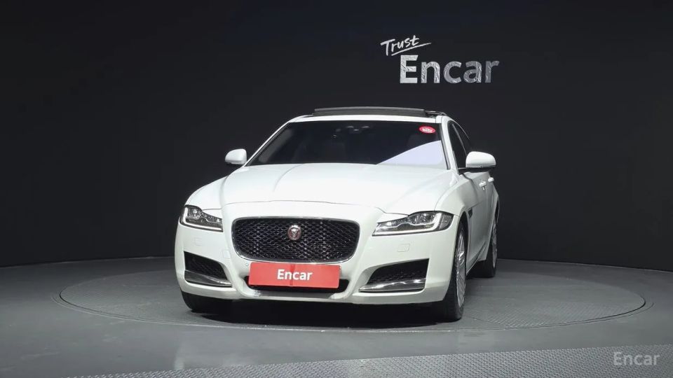 Jaguar xf