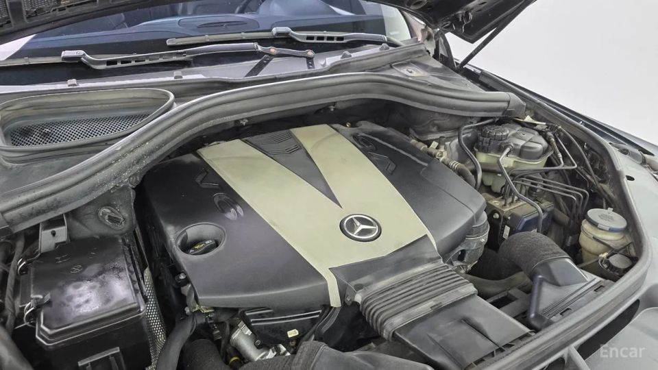 Mercedes-Benz M-class