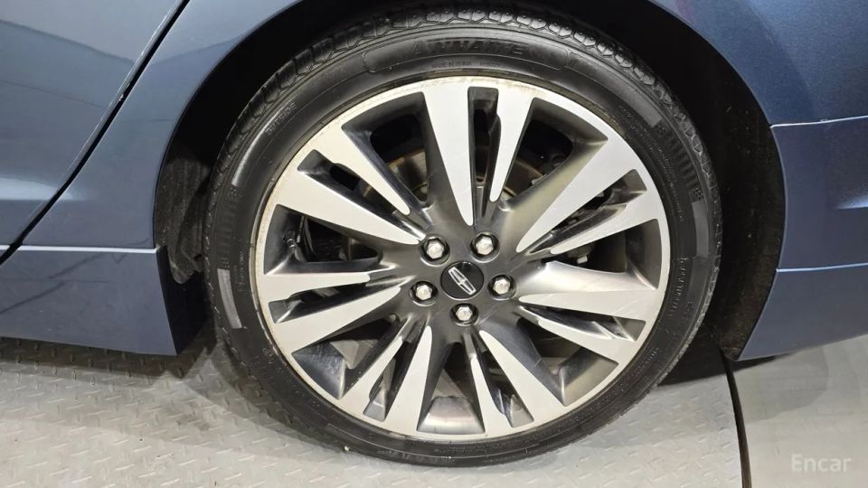 Lincoln MKZ