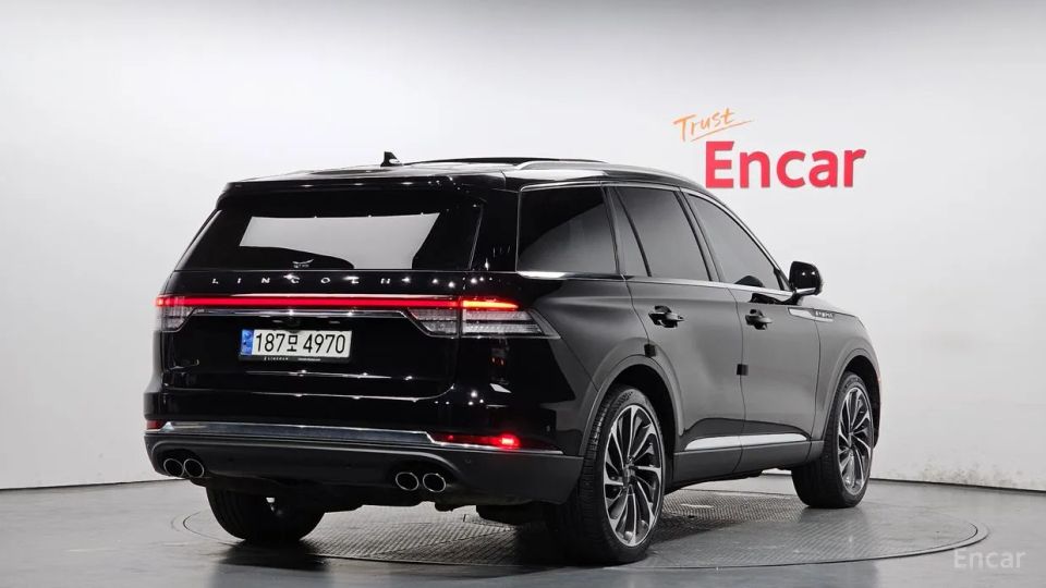 Lincoln Aviator
