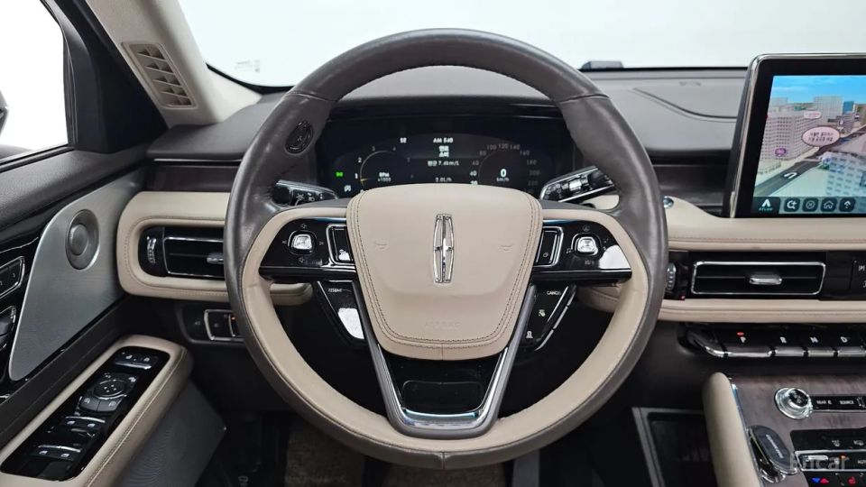 Lincoln Aviator