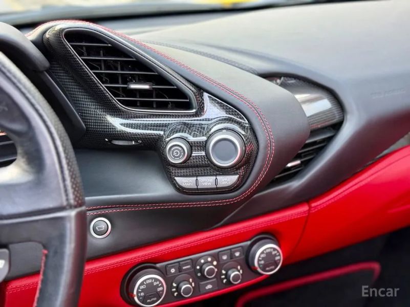Ferrari 488