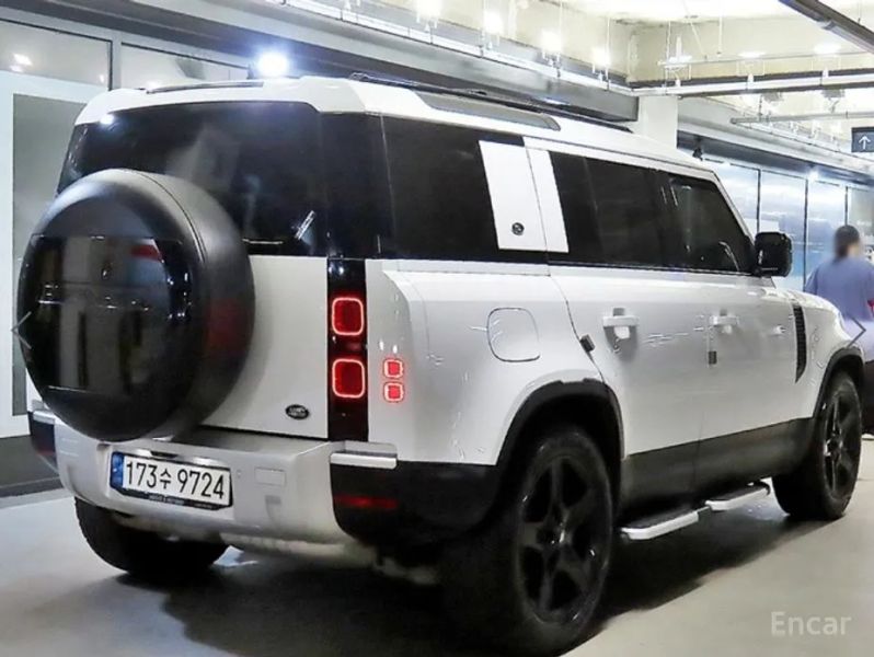 Land Rover Defender