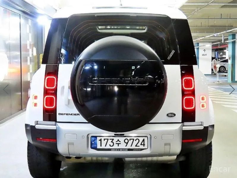 Land Rover Defender