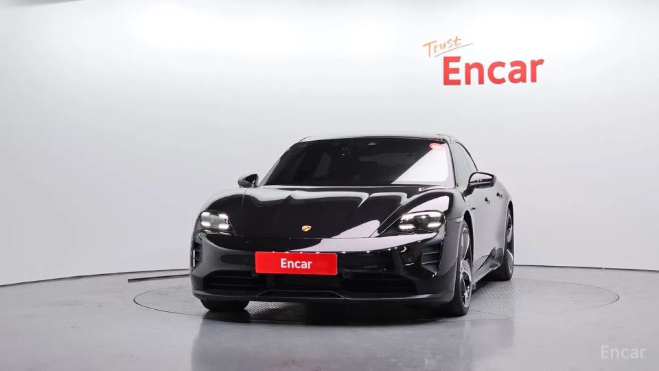 Porsche Taycan