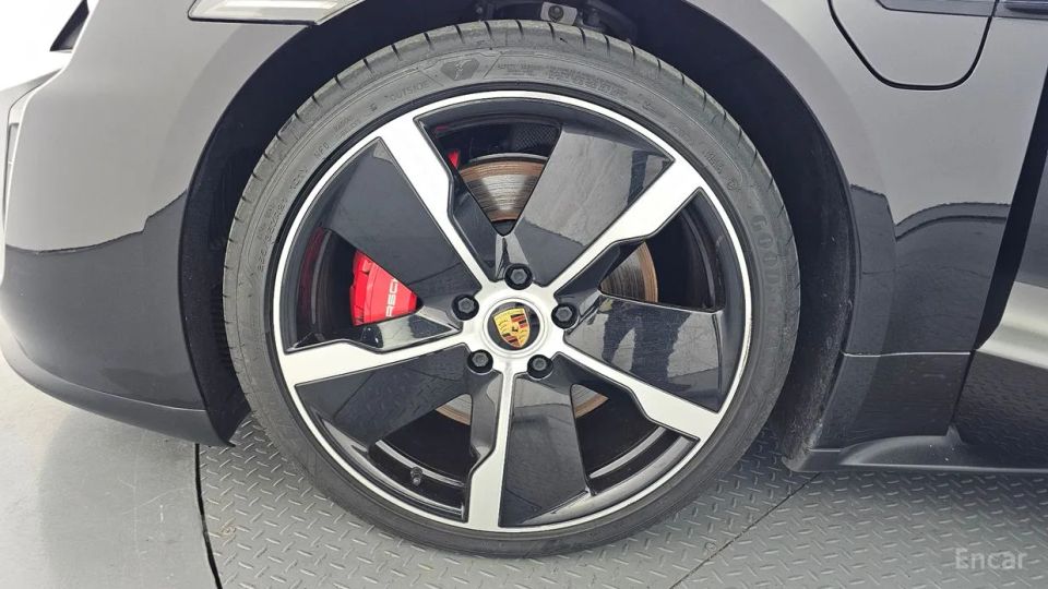 Porsche Taycan
