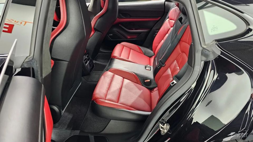 Porsche Taycan