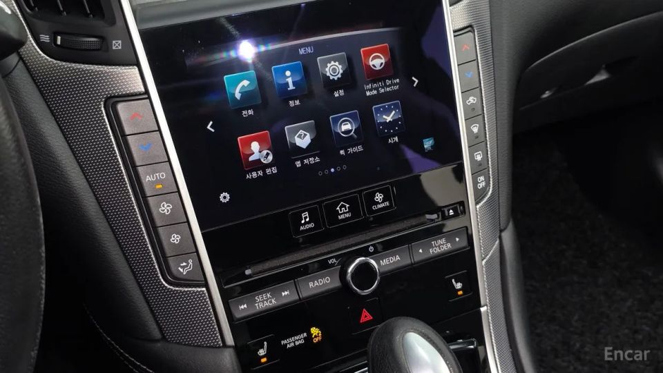 Infiniti Q50