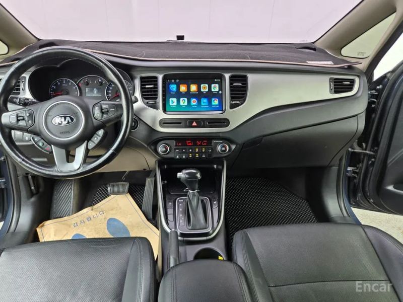 Kia Carens