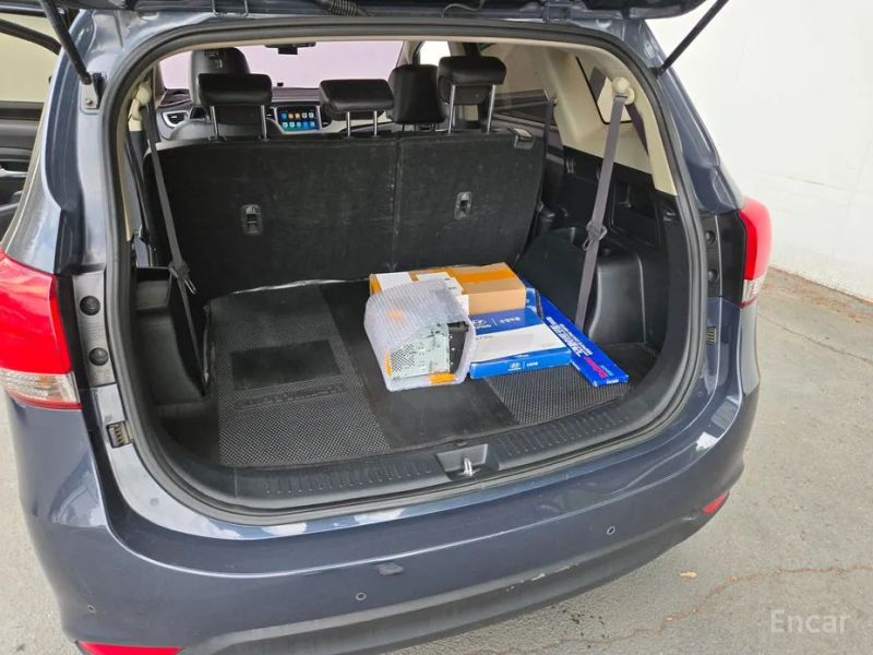 Kia Carens
