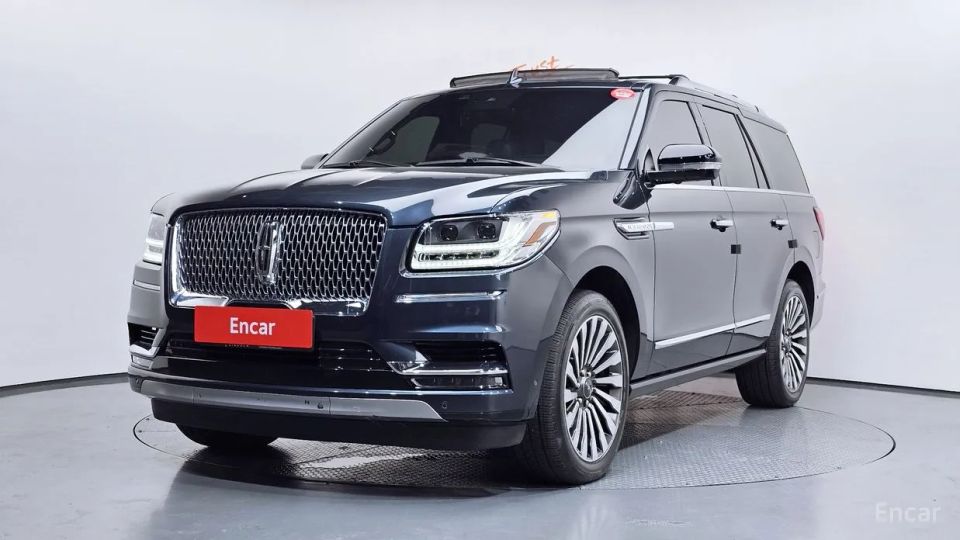 Lincoln Navigator