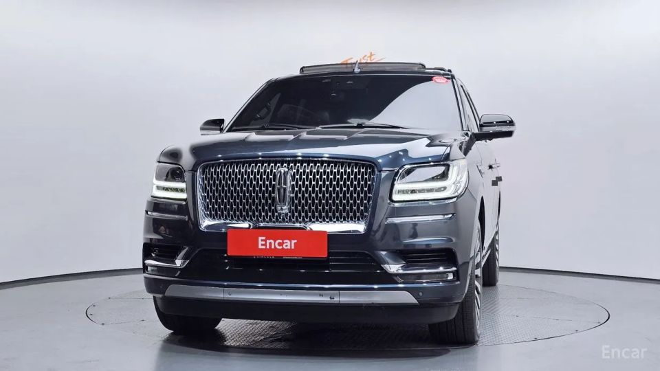 Lincoln Navigator