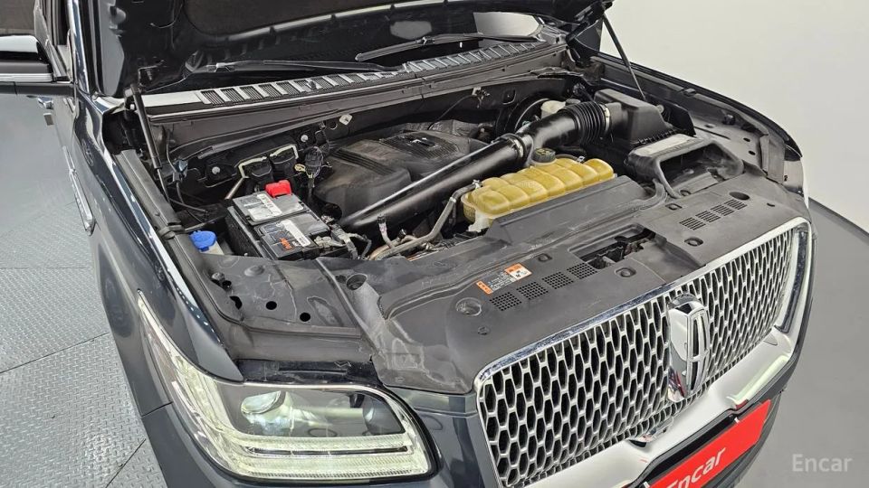 Lincoln Navigator