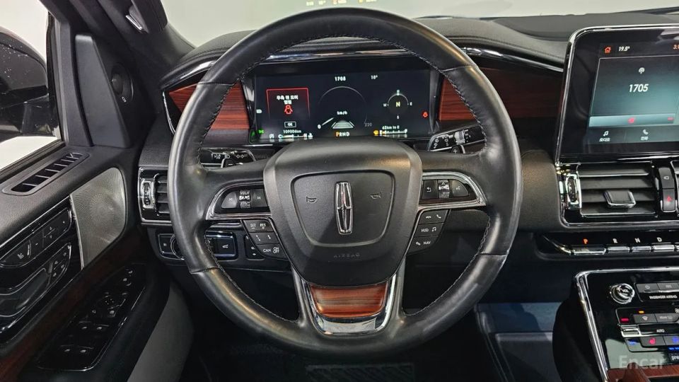 Lincoln Navigator