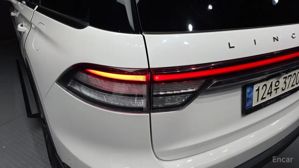 Lincoln Aviator