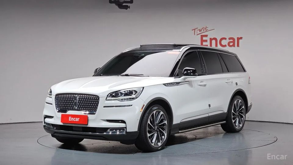 Lincoln Aviator