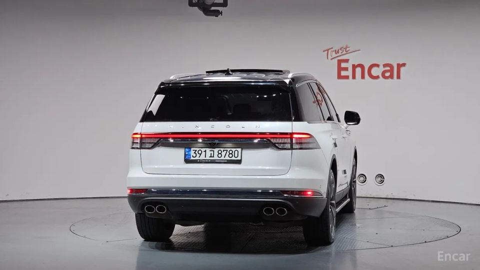 Lincoln Aviator
