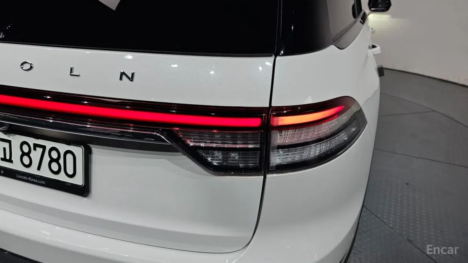 Lincoln Aviator