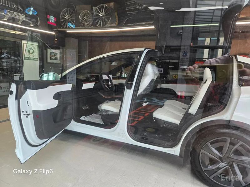 Tesla model-x