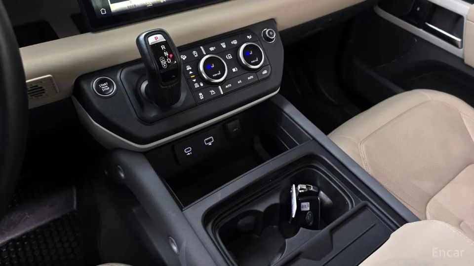 Land Rover Defender