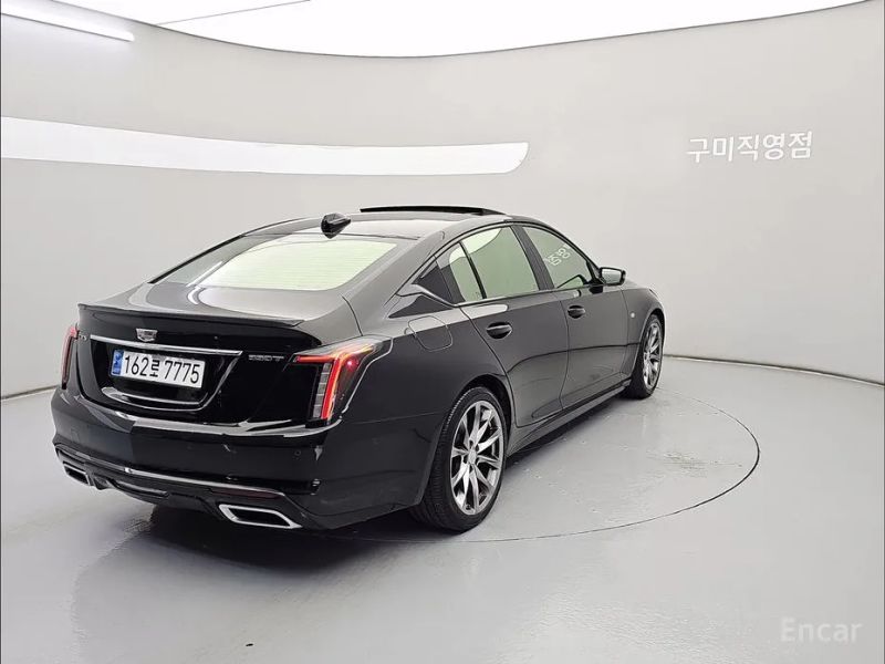 Cadillac CT5