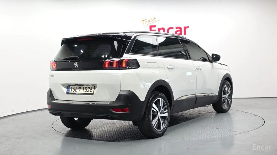 Peugeot 5008