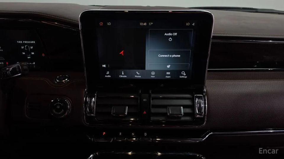 Lincoln Navigator