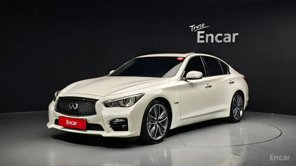 Infiniti Q50