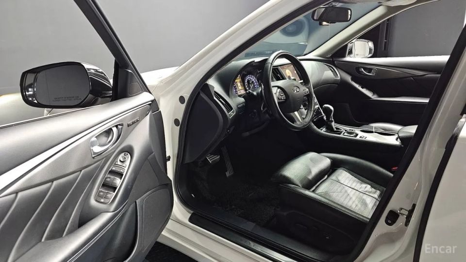 Infiniti Q50