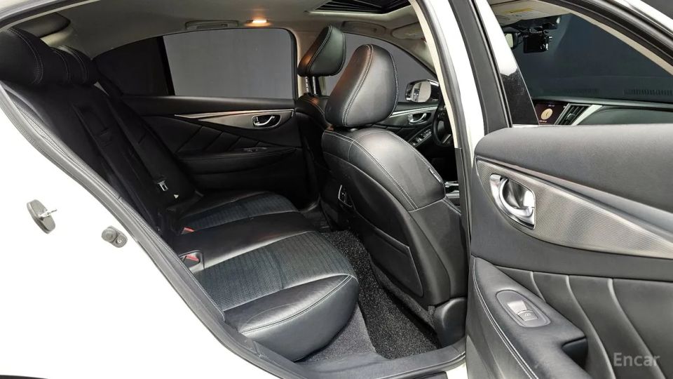 Infiniti Q50