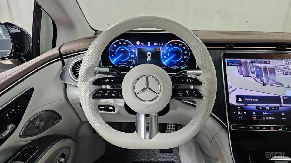 Mercedes-Benz EQS