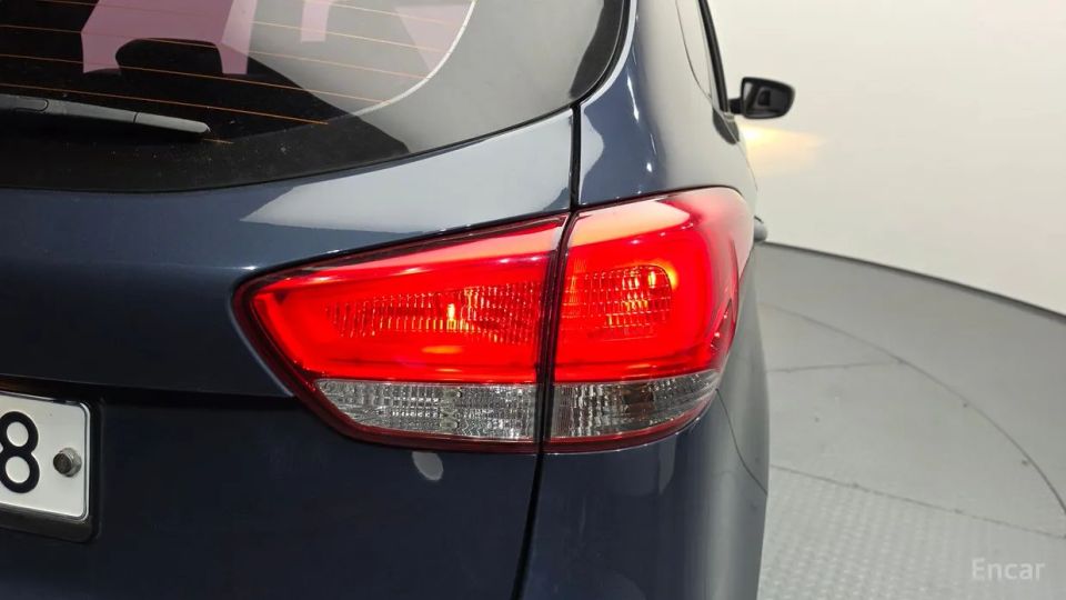 Kia Carens