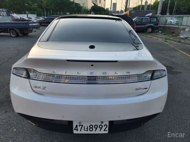 Lincoln MKZ