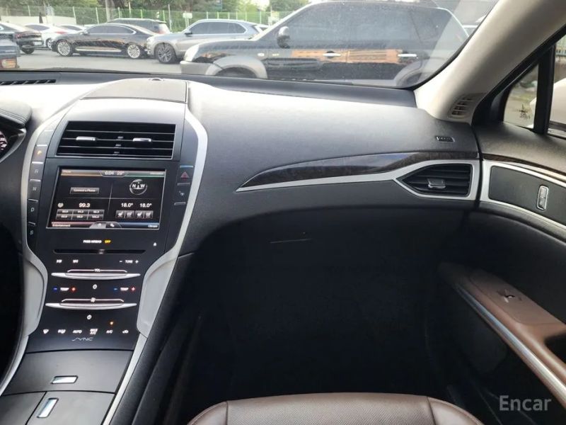 Lincoln MKZ