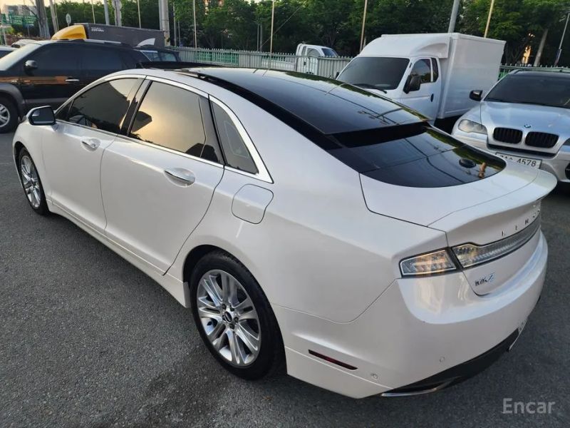 Lincoln MKZ