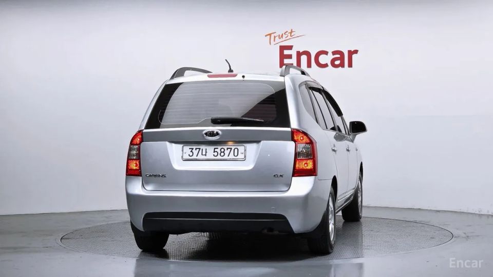Kia Carens