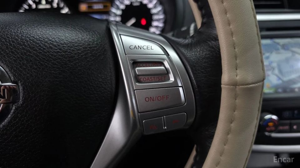 Nissan altima