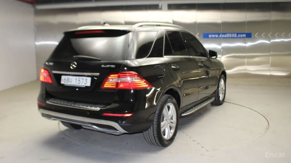 Mercedes-Benz M-class