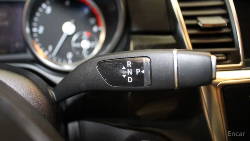 Mercedes-Benz M-class