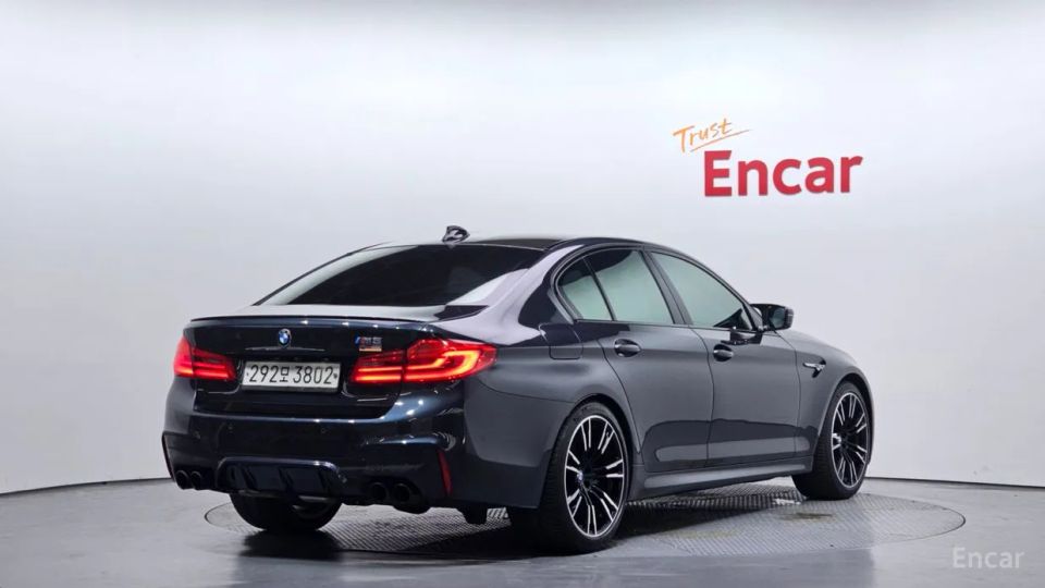BMW M5