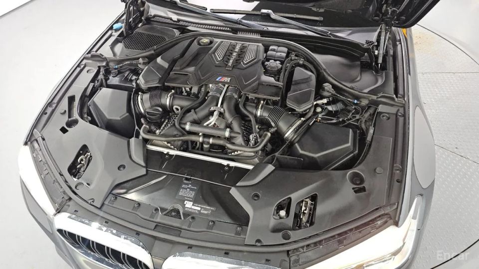 BMW M5