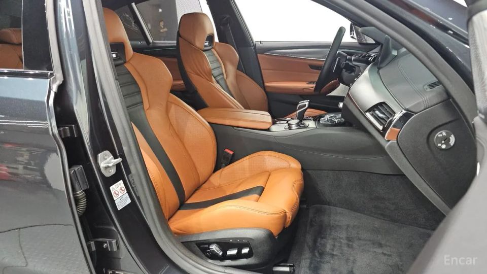 BMW M5