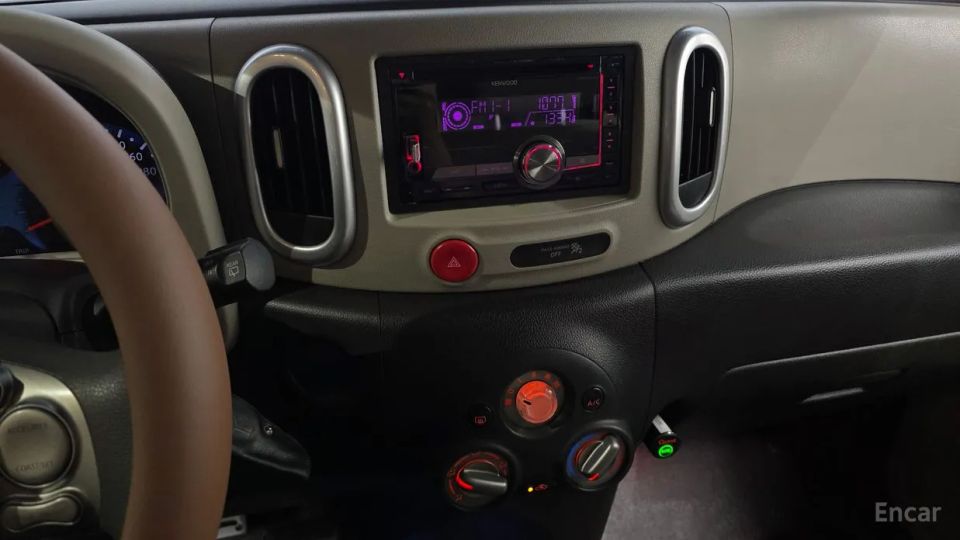Nissan Cube