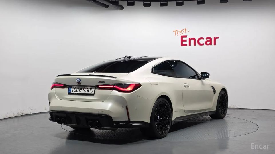 BMW M4