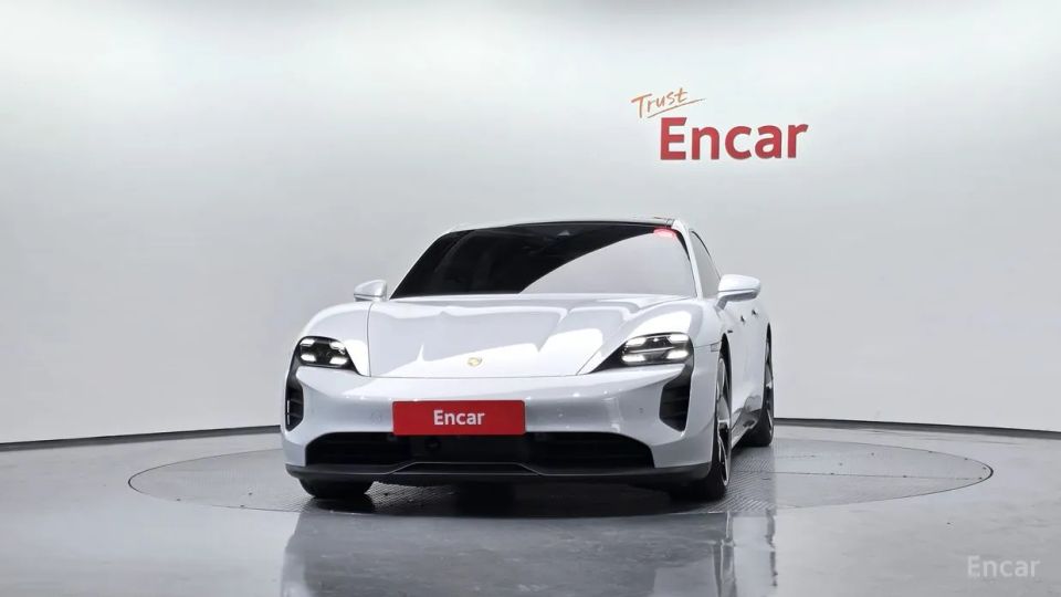 Porsche Taycan