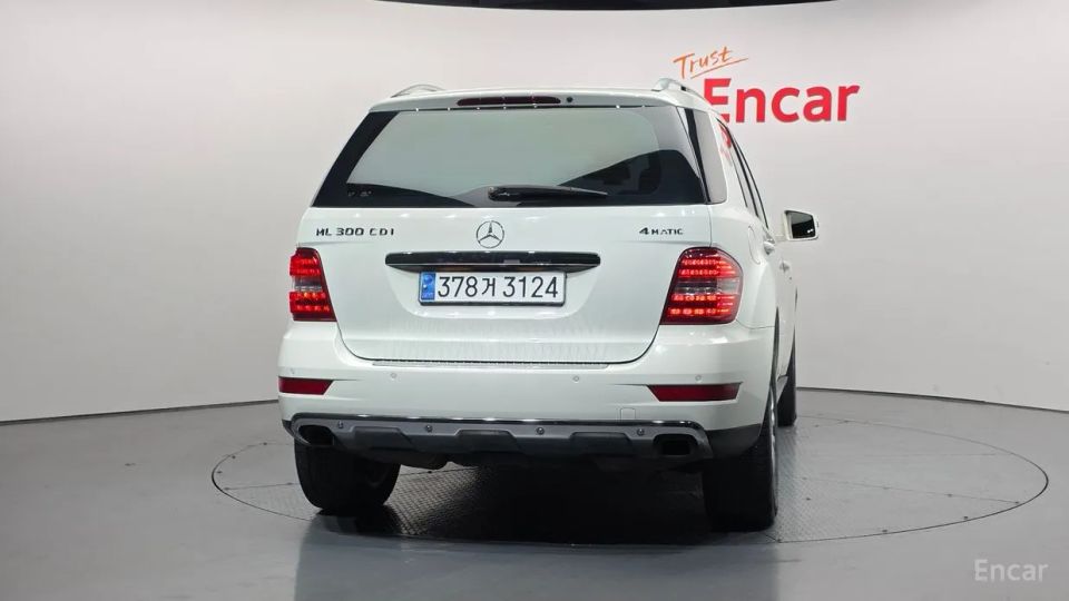 Mercedes-Benz M-class