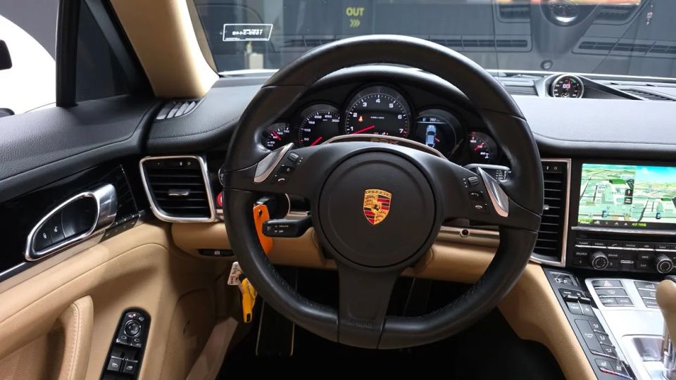 Porsche Panamera