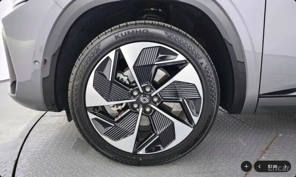 Renault-KoreaSamsung Grand Koleos